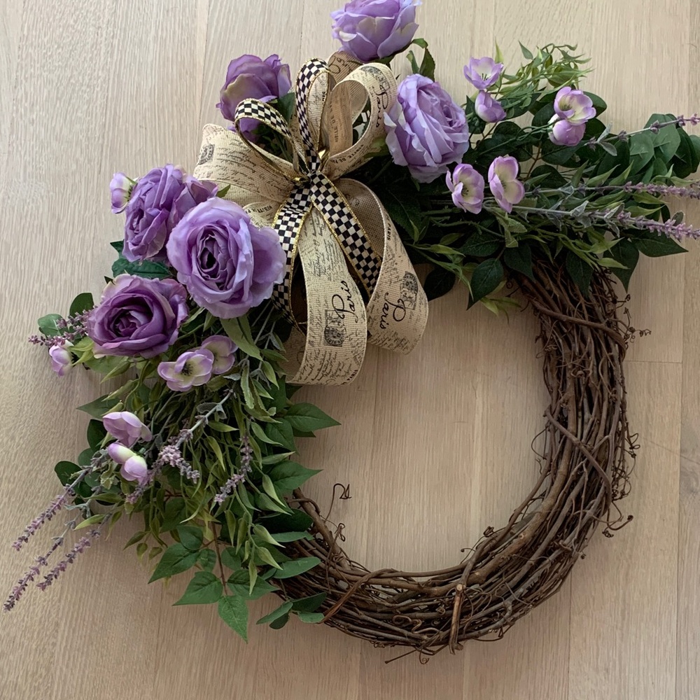 Wreath florals on a 18” grapevine